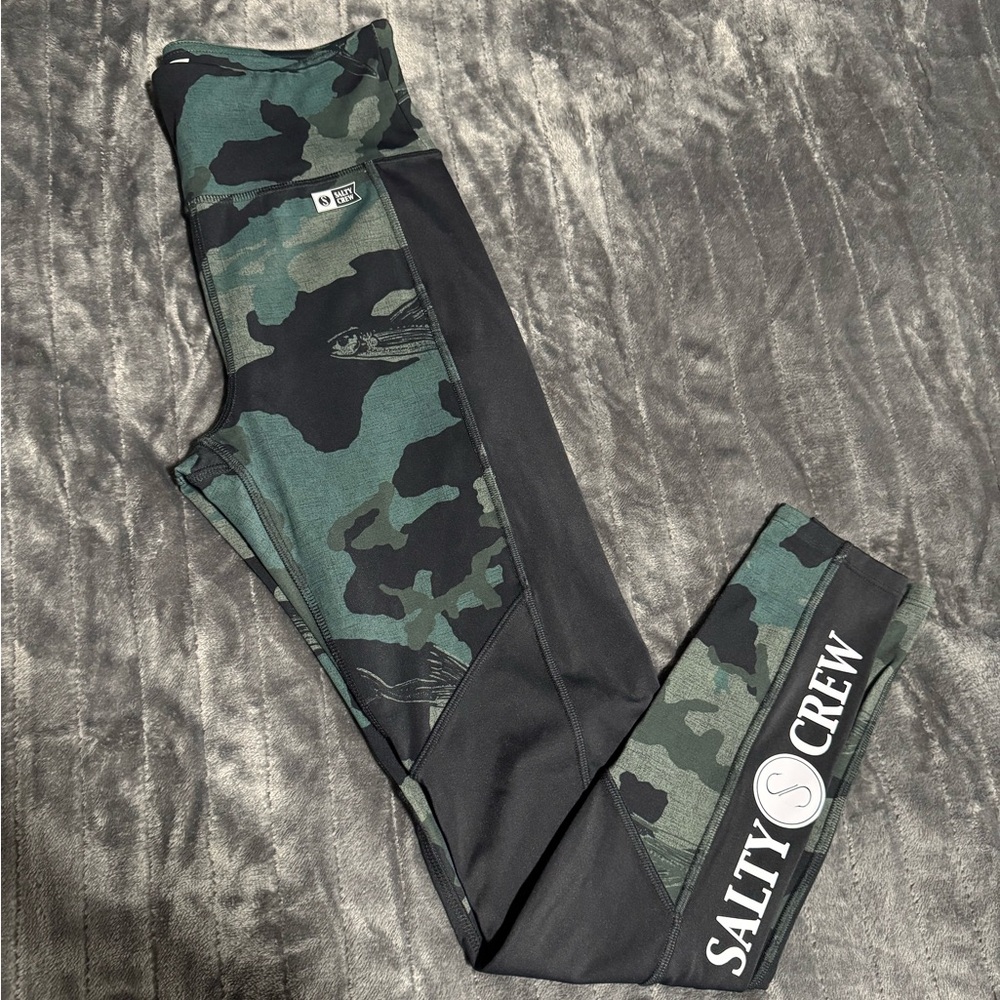 Green and Black Salty Crew Camo and Fish Print Activewear Leggings